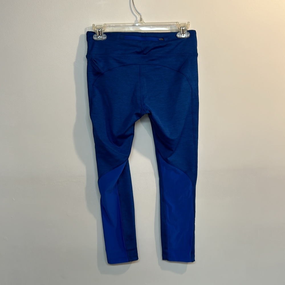 Nike brand women’s workout leggings 3/4 length size M blue color - Picture 5 of 6